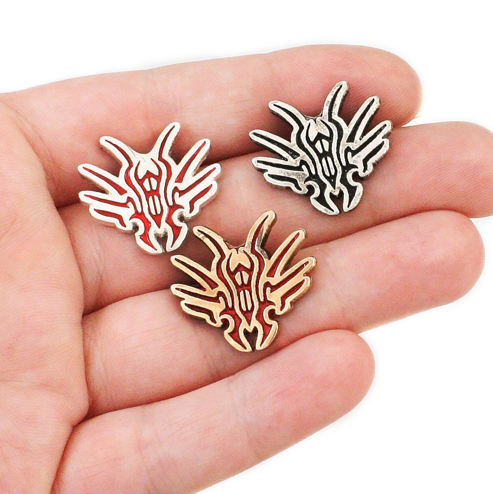 Chach Dustbringers Glyph Pin - Bronze - Image 4