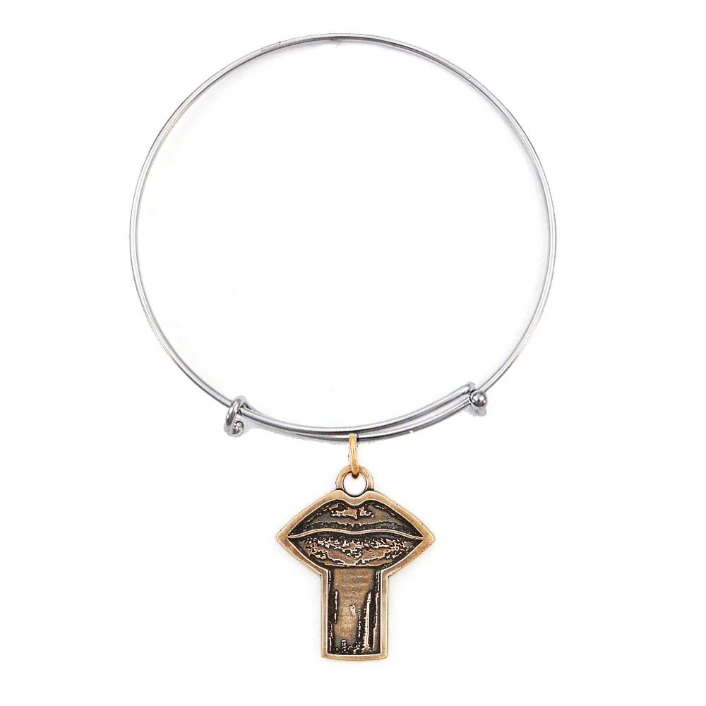 Eleanorian Lips Pendant - Image 5