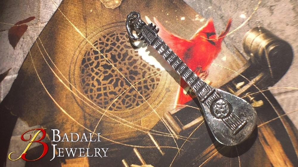 Kvothe's Lute Pendant - Image 5