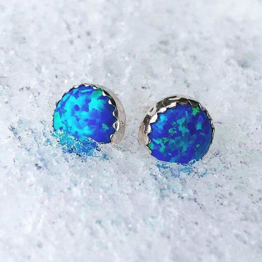 The Winter Knight's Ice Opal Earring - Image 8